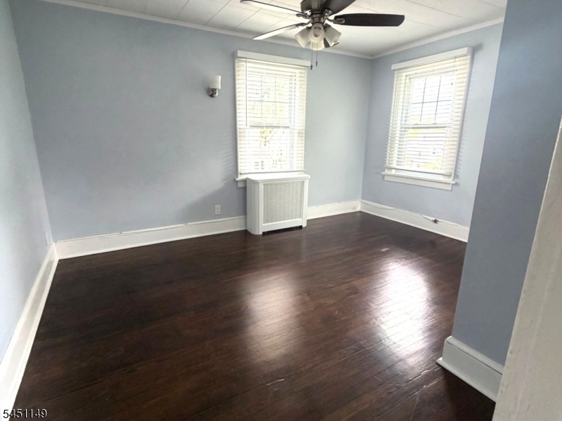 11 Van Dyke Pl