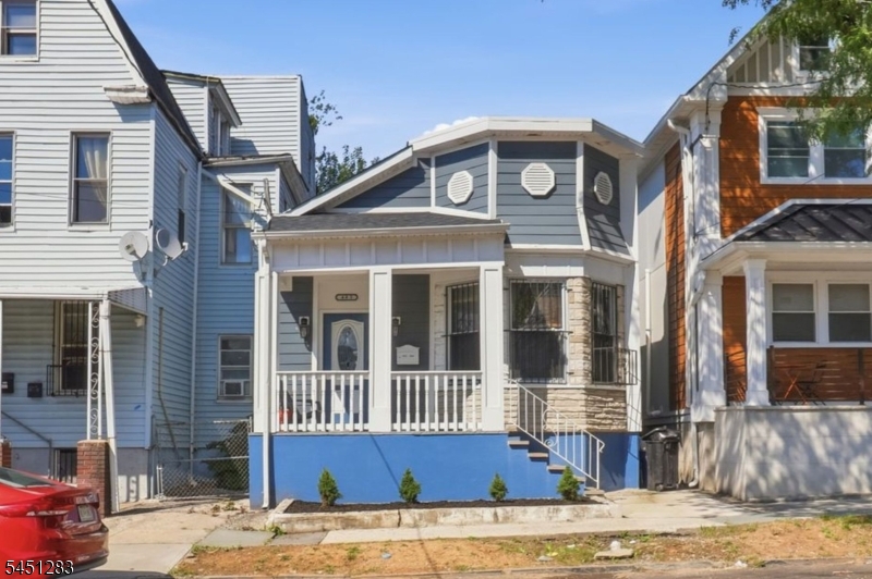 443 14Th Ave