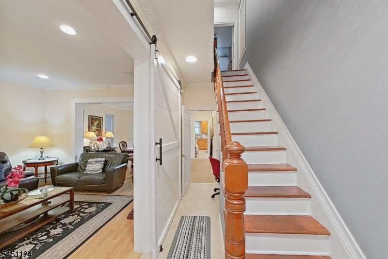 402 Davis Ave