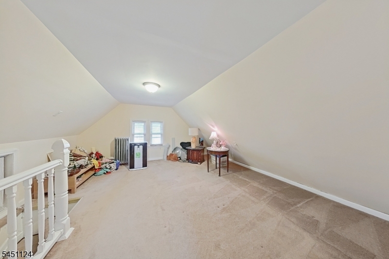 402 Davis Ave