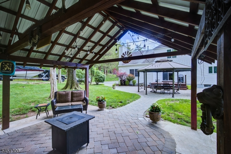 16 Ramshorn Rd
