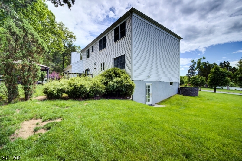 16 Ramshorn Rd