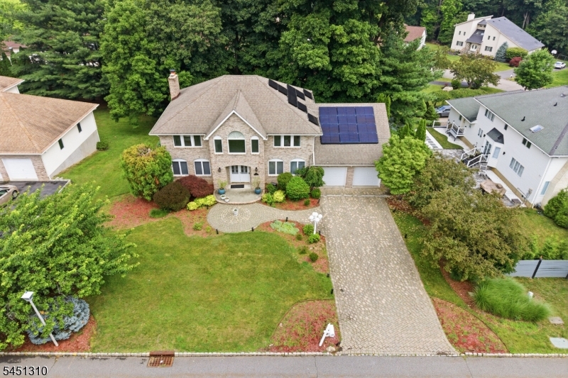 37 Continental Rd