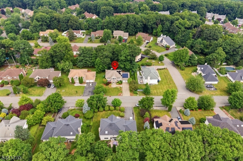 37 Continental Rd