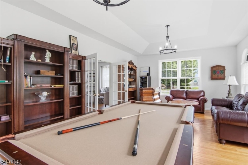1 Cedar Ct