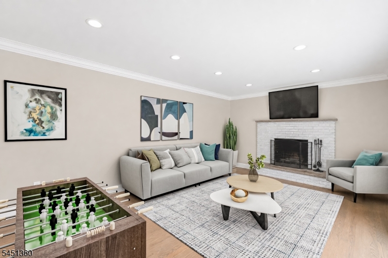 75 Waterloo Rd