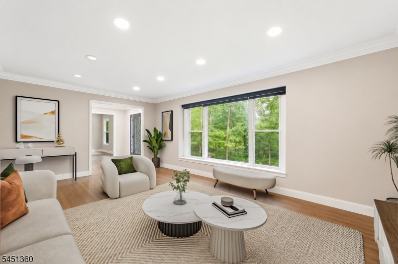 75 Waterloo Rd