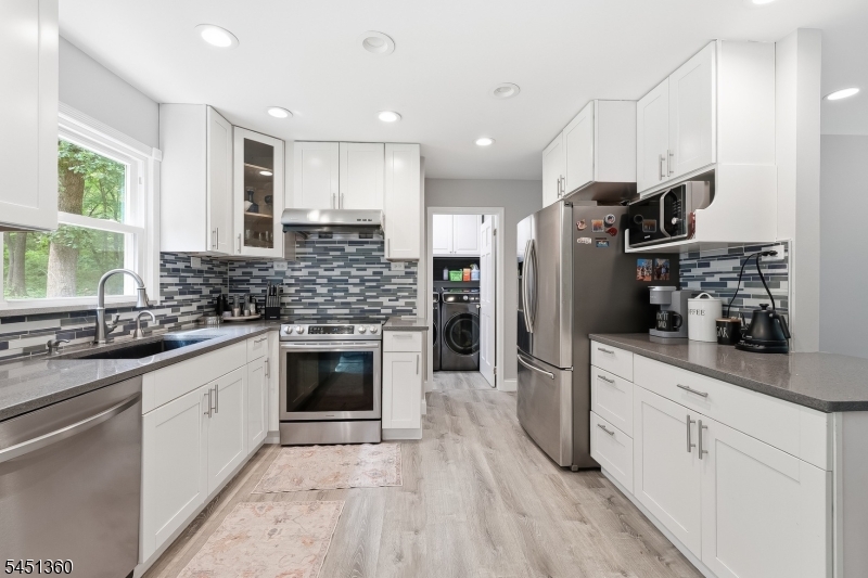 75 Waterloo Rd