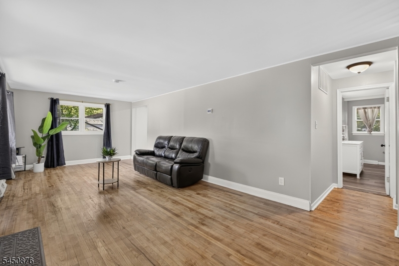701 W Park Ave
