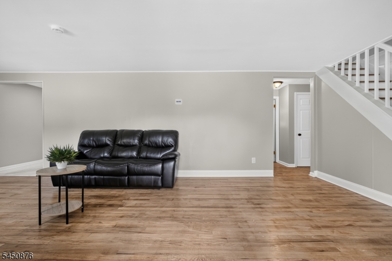 701 W Park Ave