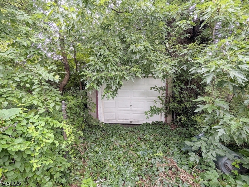 334 Schley St