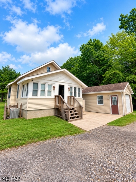332 E Main St
