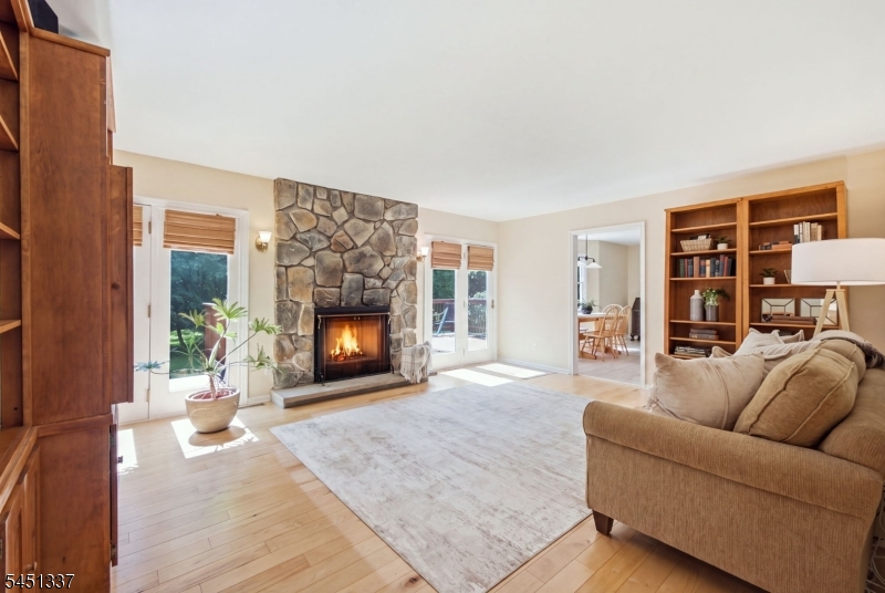 3 Brown Ct