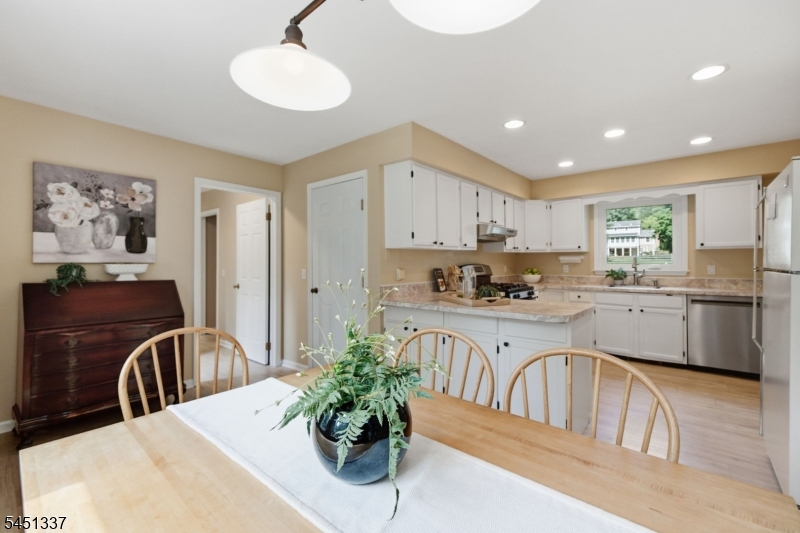 3 Brown Ct
