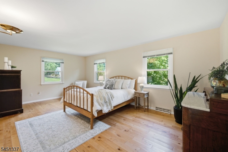 3 Brown Ct