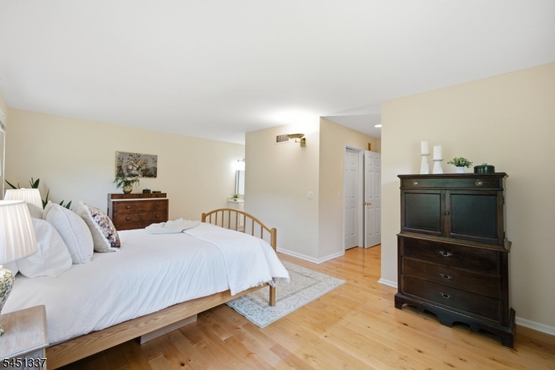 3 Brown Ct
