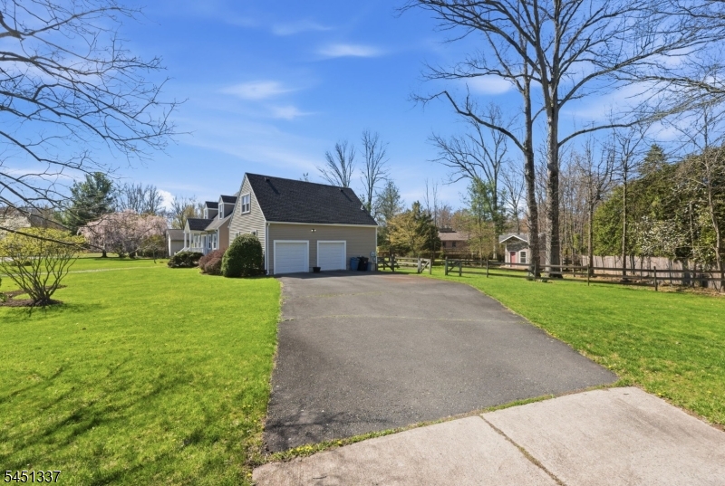 3 Brown Ct