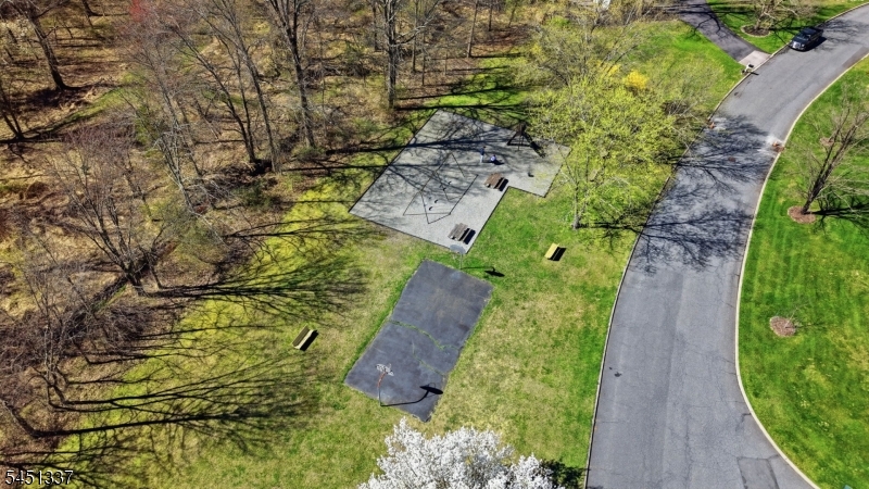 3 Brown Ct