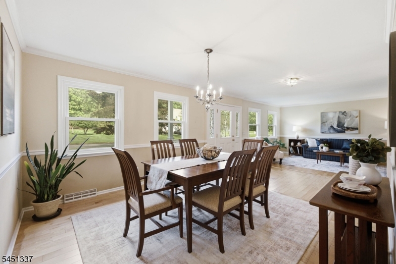 3 Brown Ct