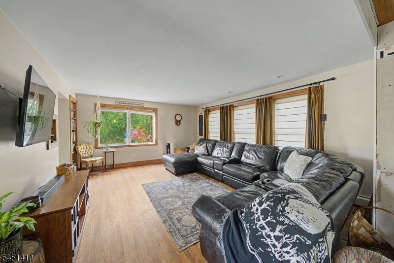 54 Lanning Road