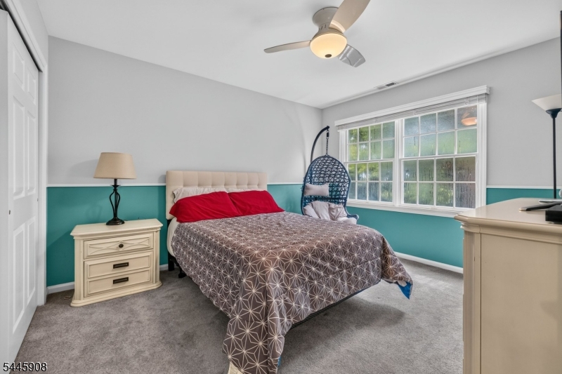53 Highwood Rd