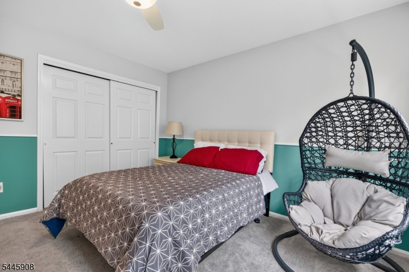 53 Highwood Rd