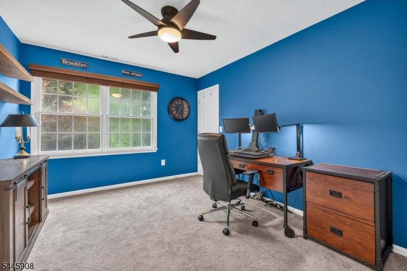 53 Highwood Rd