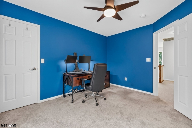 53 Highwood Rd