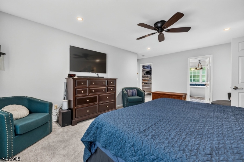 53 Highwood Rd