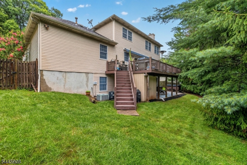 53 Highwood Rd