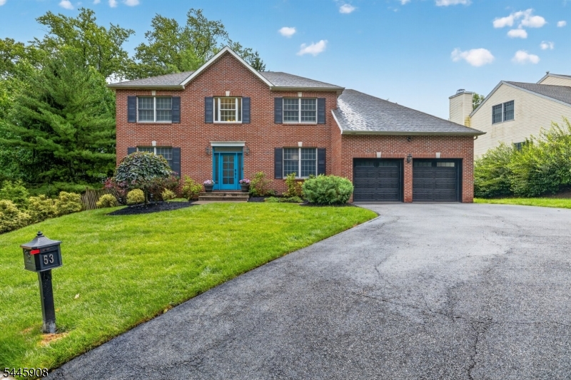 53 Highwood Rd