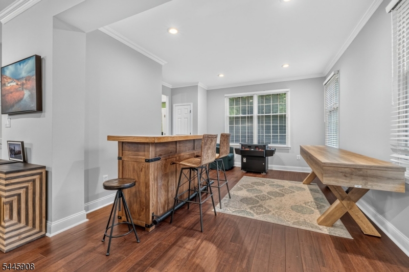 53 Highwood Rd