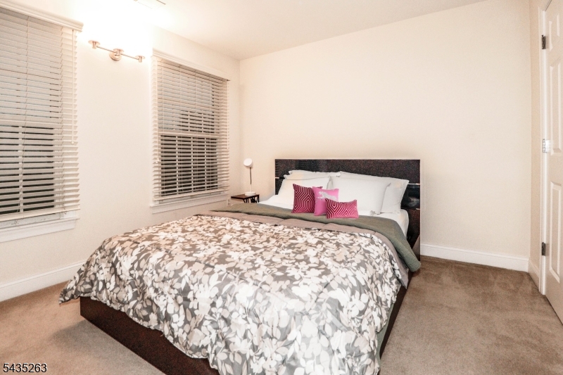 2 Brenner Ct