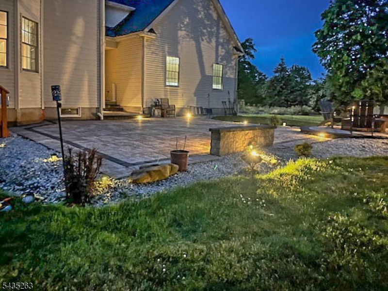 2 Brenner Ct