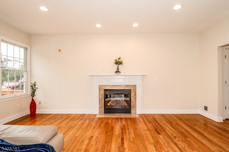 2 Brenner Ct