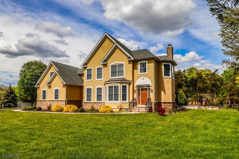 2 Brenner Ct