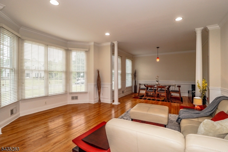 2 Brenner Ct