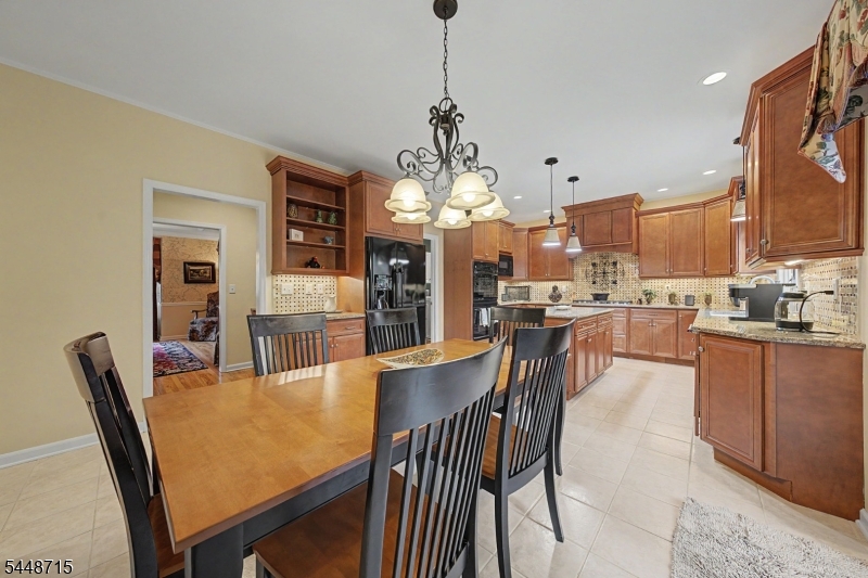 7 Melissa Dr