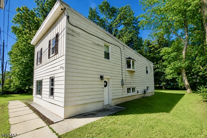 338 Delmore Ave