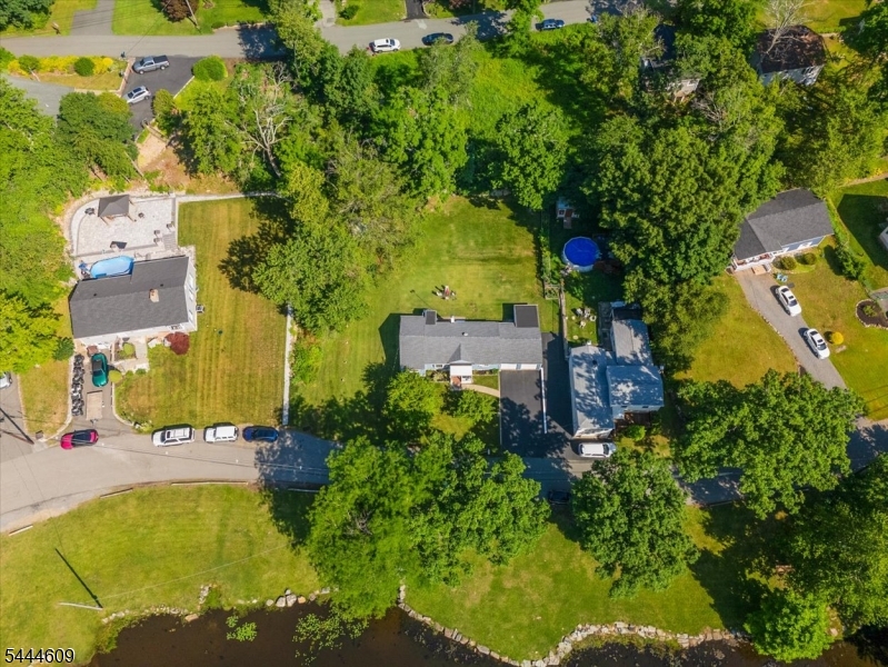 54 Oslo Dr