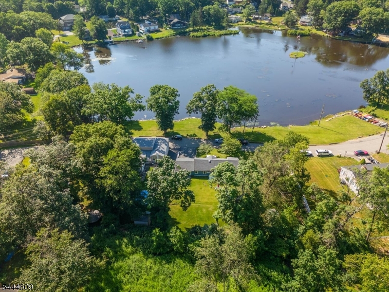 54 Oslo Dr