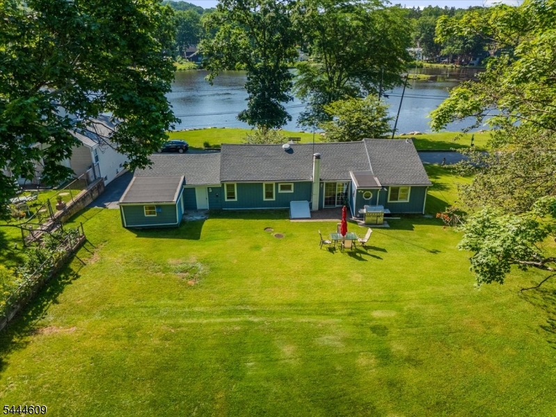54 Oslo Dr
