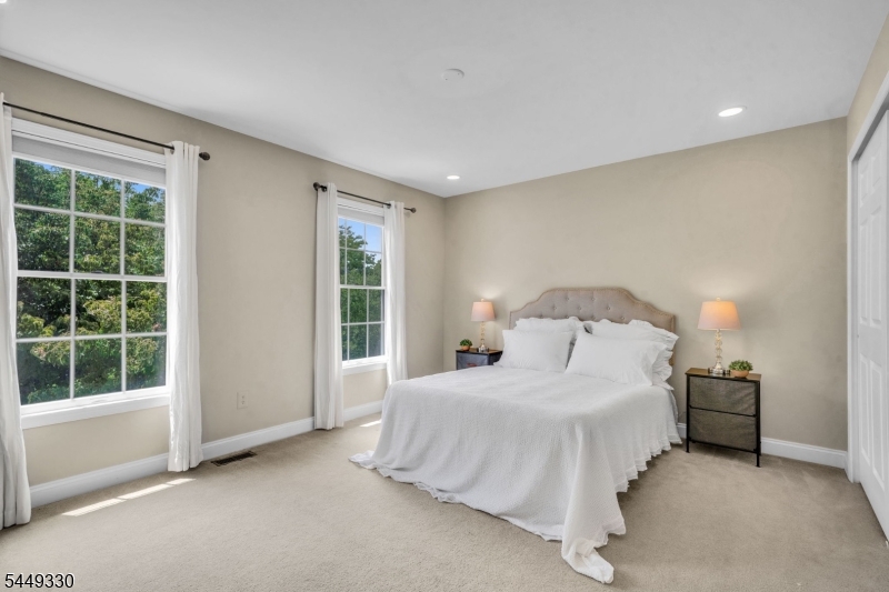 4 Middlesworth Farm Rd
