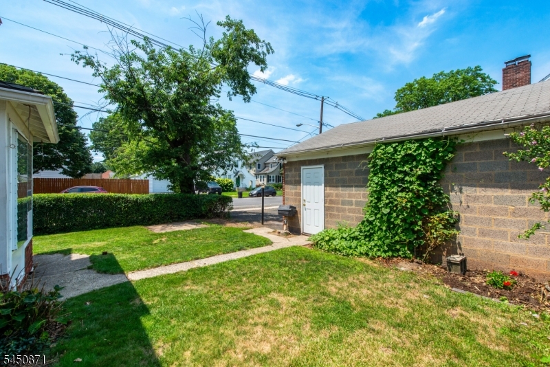 135 W Colfax Ave