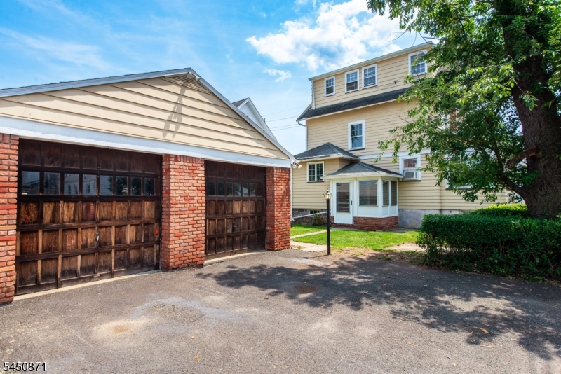 135 W Colfax Ave