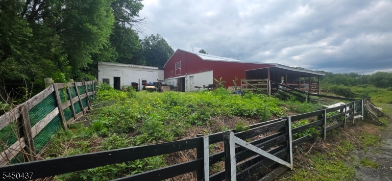 610 Jackson Valley Rd