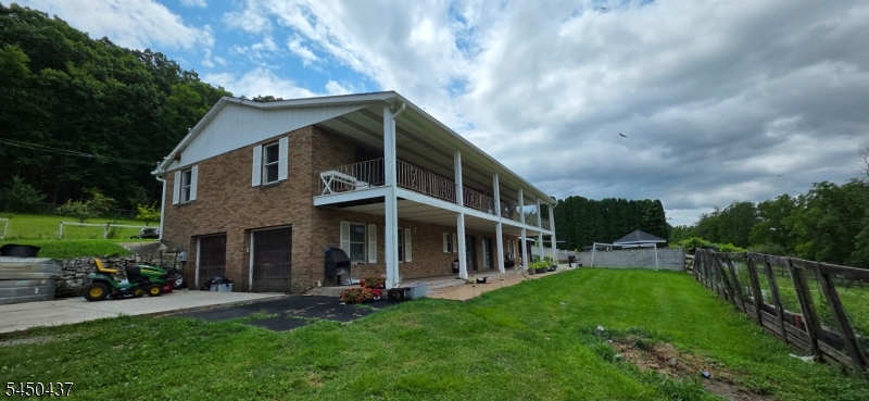 610 Jackson Valley Rd
