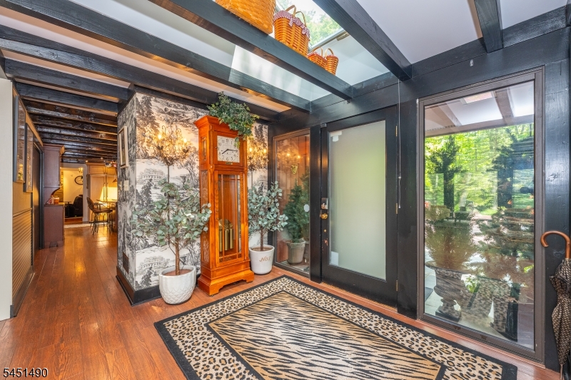 111 Ballantine Rd