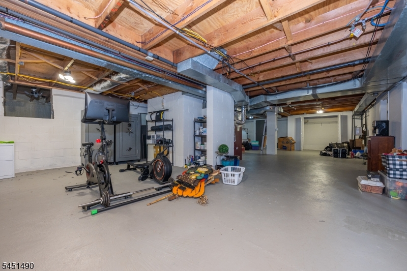 111 Ballantine Rd
