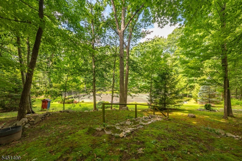111 Ballantine Rd